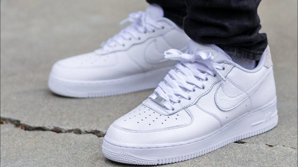 Tecnologia Air no Nike Air Force 1 - clássico das quadras