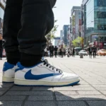Tênis Air Jordan 1 Low OG Travis Scott x Fragment 2025 On Feet