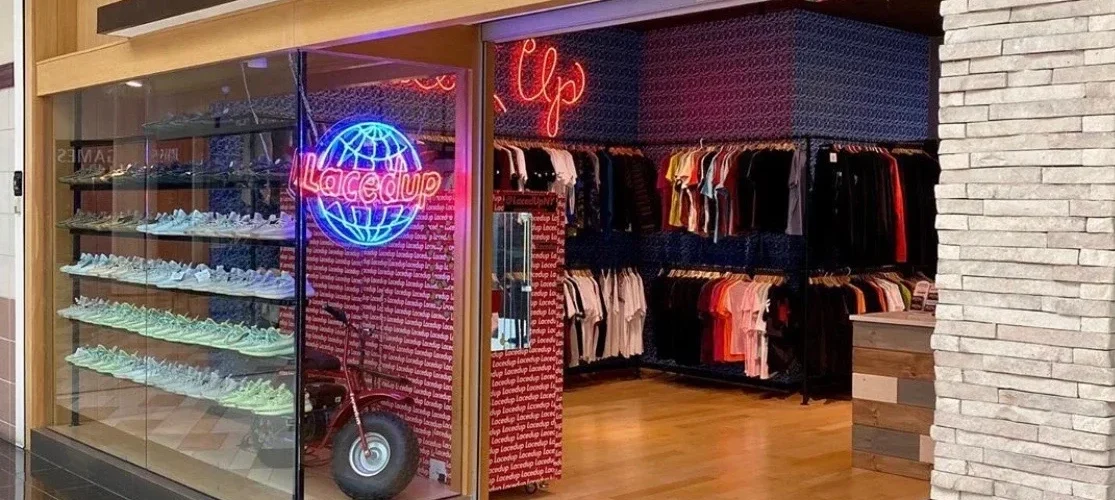 Loja Laced Up no Crossgates Mall, na região de Albany, Nova York.