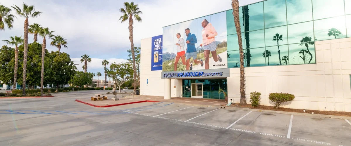 Loja Road Runner Sports na Copley Drive, em San Diego.