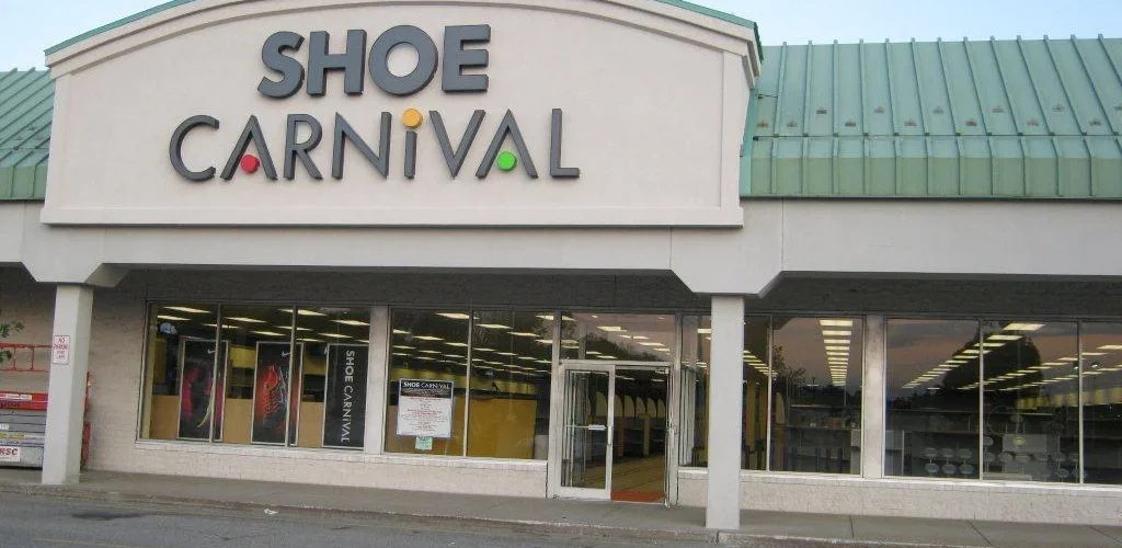 Loja Shoe Carnival no Millcreek Plaza, em Erie, Pensilvânia.