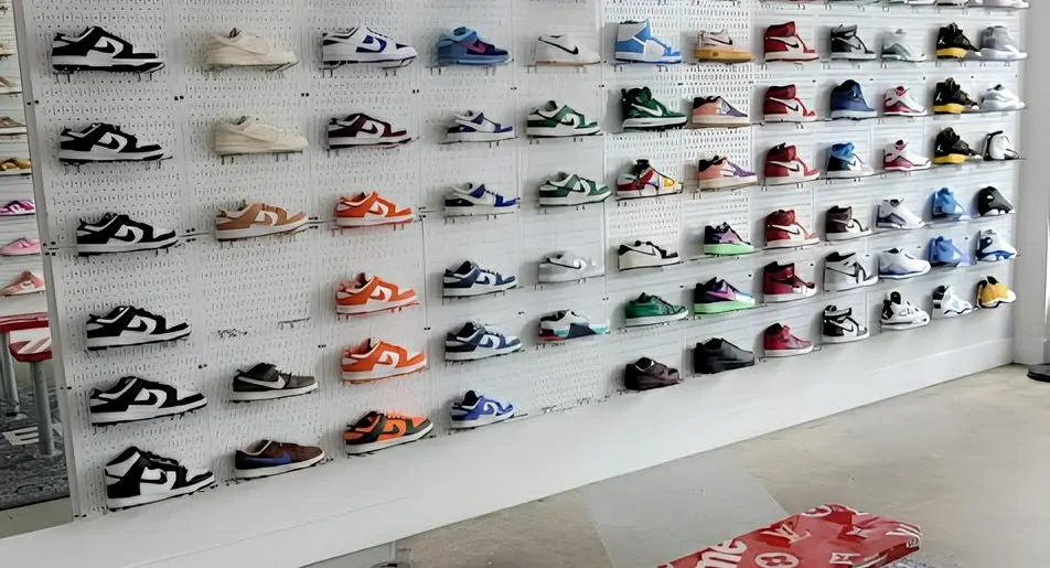 Sneakers Stores in Miami sneaker buyers Miami, FL 