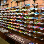 tiendas para comprar tenis sneakers zapatillas en boston ma