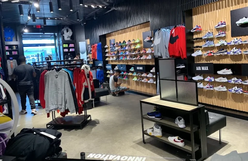 Jimmy Jazz Sneaker store Jimmy Jazz