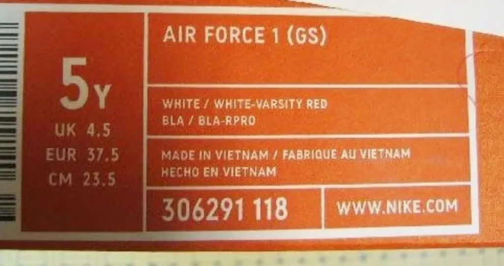 example of a Nike label with the GS acronym
