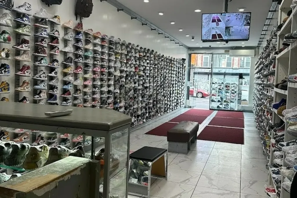 Platinum Kicks Sneaker store Platinum Kicks