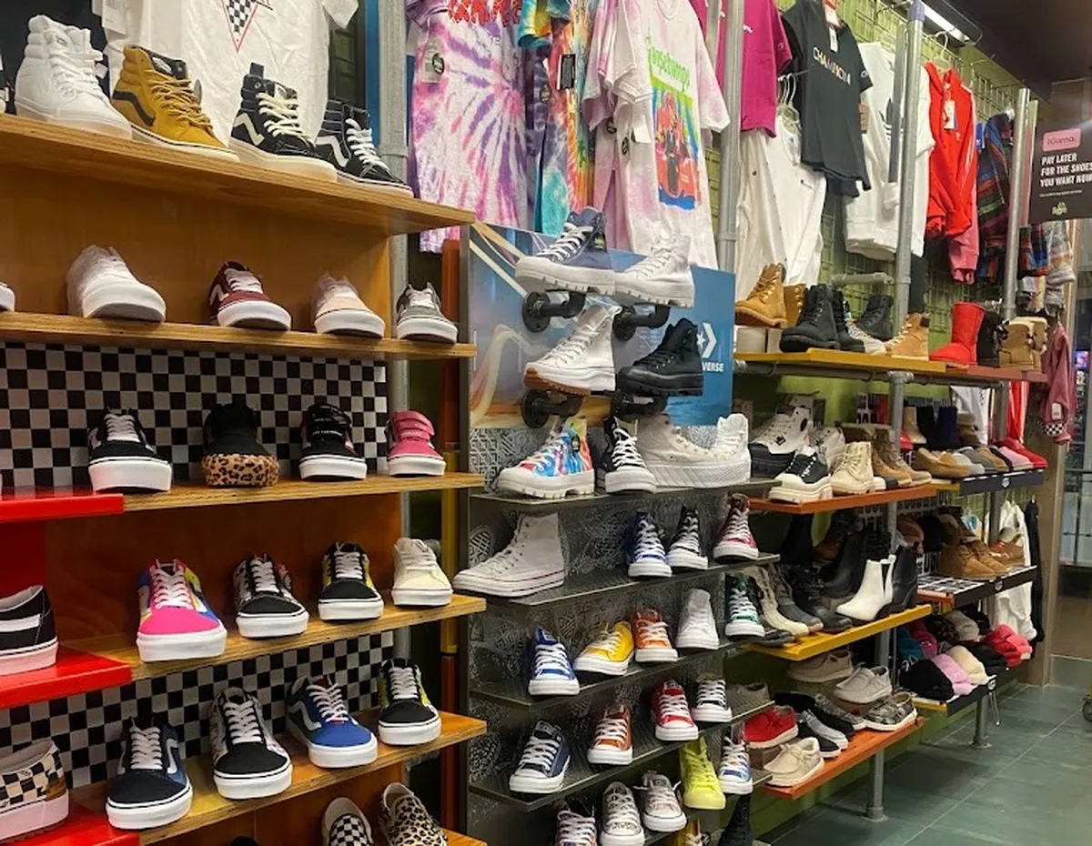 Journeys Sneaker store Journeys