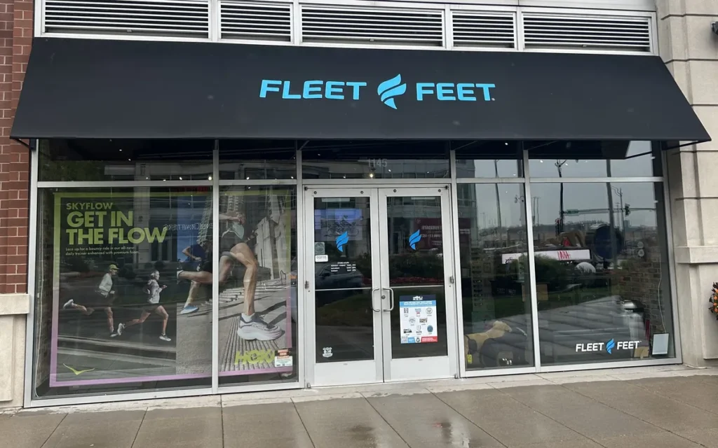 Las mejores tiendas de zapatillas de Chicago: tu guía definitiva para encontrar el par perfecto Fleet Feet South Loop Tienda Fleet Feet South Loop con zapatillas de running y análisis de pisada