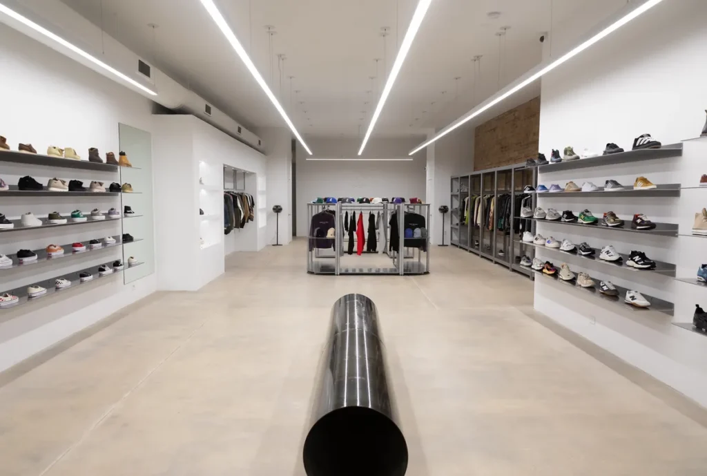 Las mejores tiendas de zapatillas de Chicago: tu guía definitiva para encontrar el par perfecto Saint Alfred Boutique Saint Alfred en Wicker Park con zapatillas exclusivas y colaboraciones