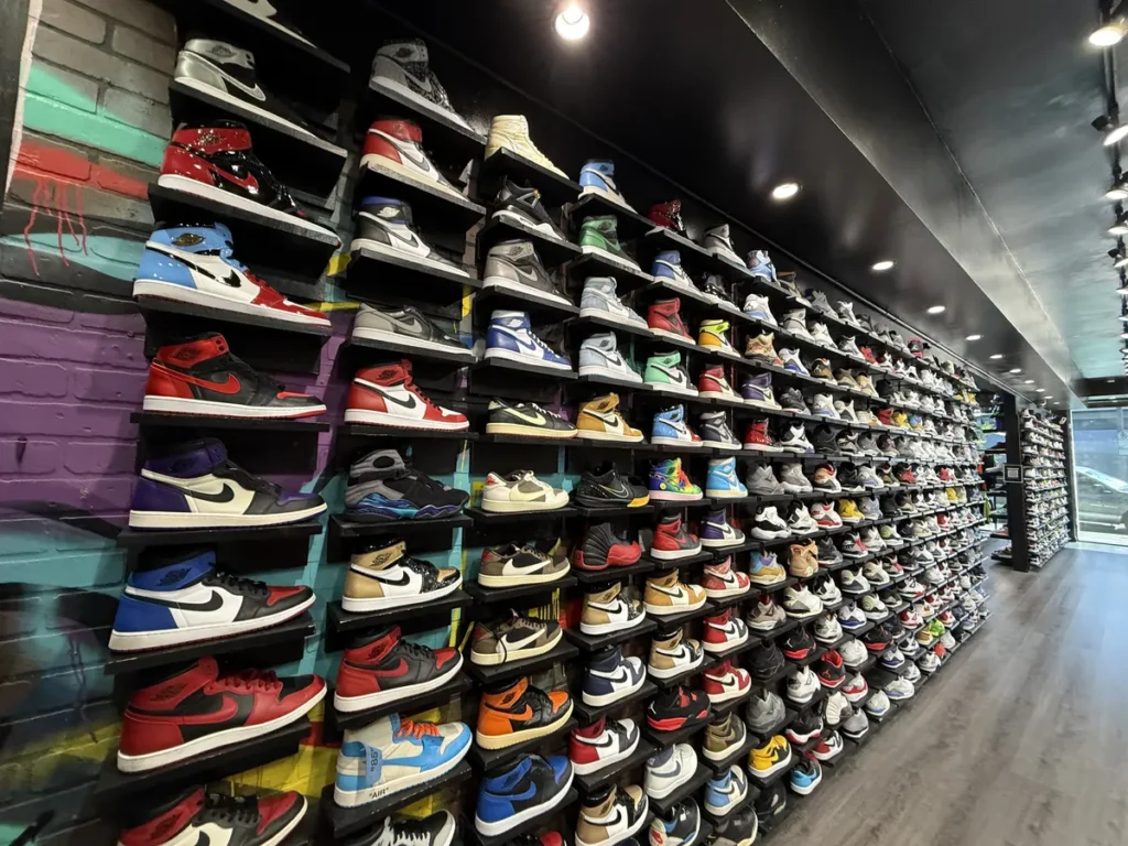Loja de Calçados em Los Angeles Coolkicks tênis e calçados em LA