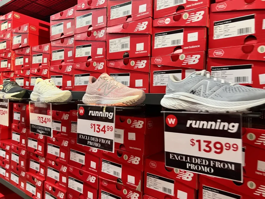 Loja de Calçados em Los Angeles New Balance Factory Store Citadel tênis e calçados em LA