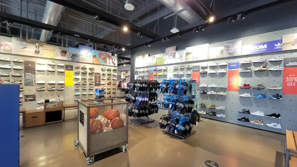 Loja de Calçados em Los Angeles adidas Store Century City tênis e calçados em LA