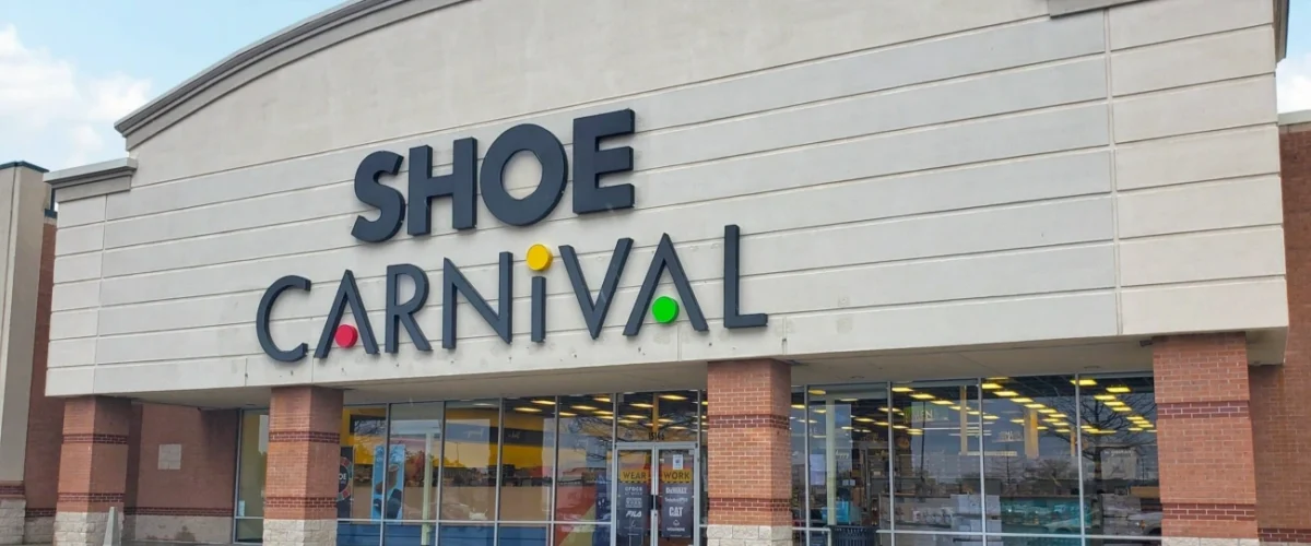 shoe carnival crossroads center gulfport storefront 90sneakers com